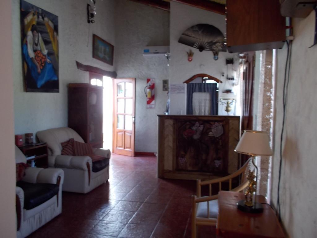 Divina Presencia Hotel Cafayate Exterior photo